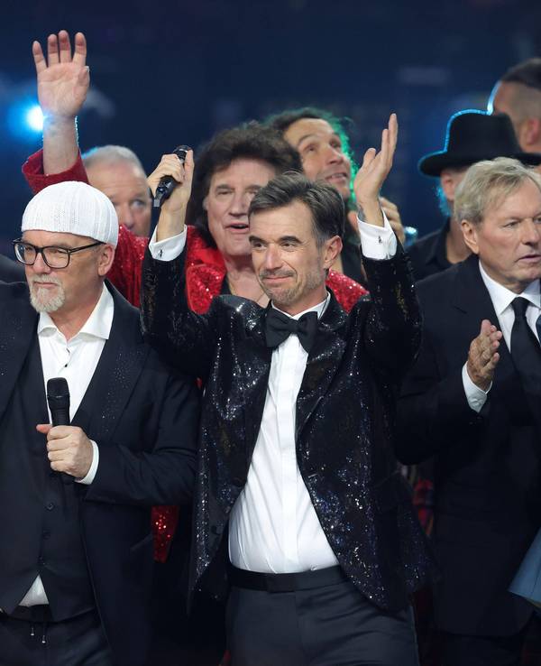 Silvester-Schlagerboom: Florian Silbereisen verabschiedet sich vom Publikum.