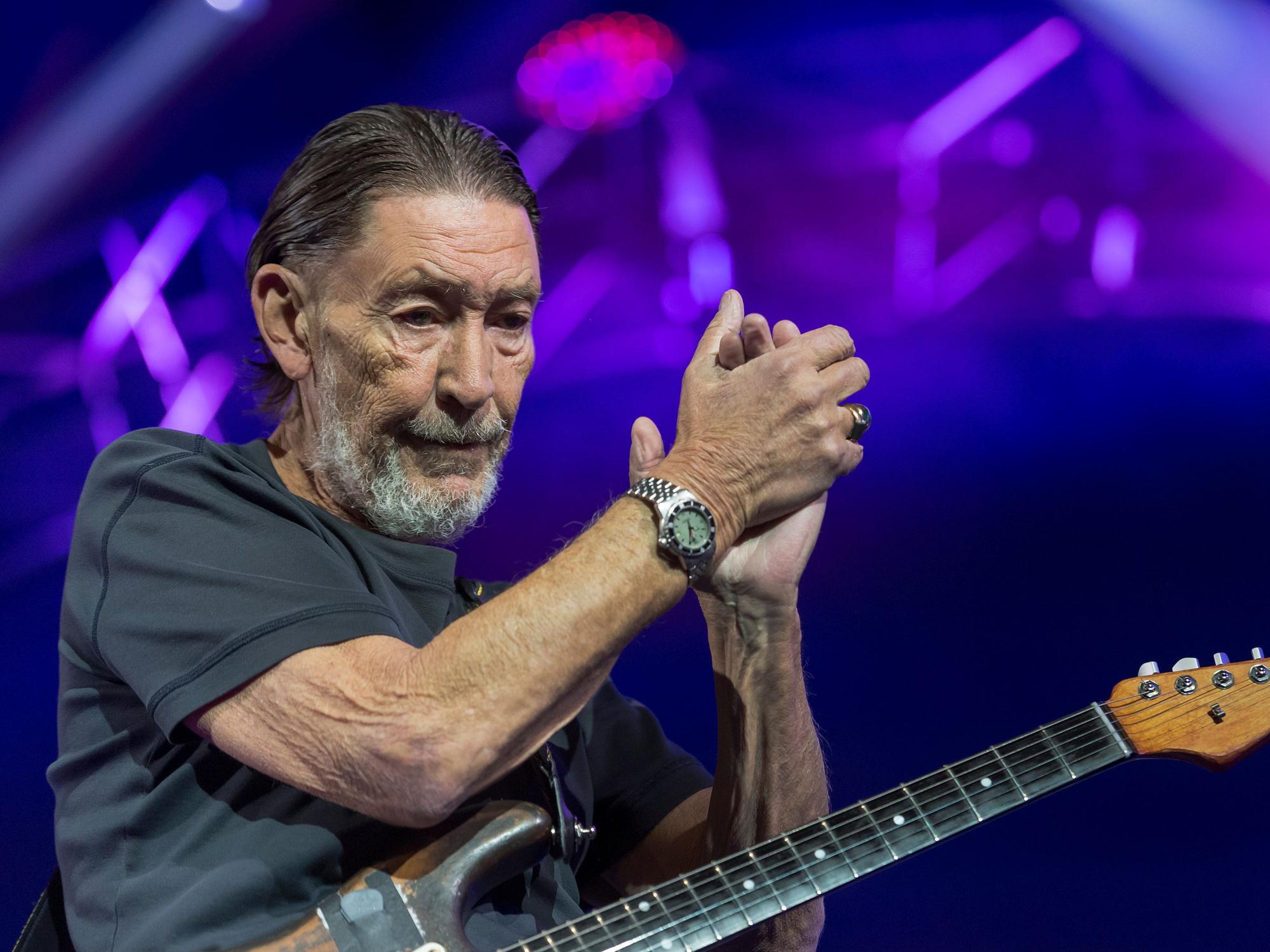 Chris Rea bei einem Auftritt