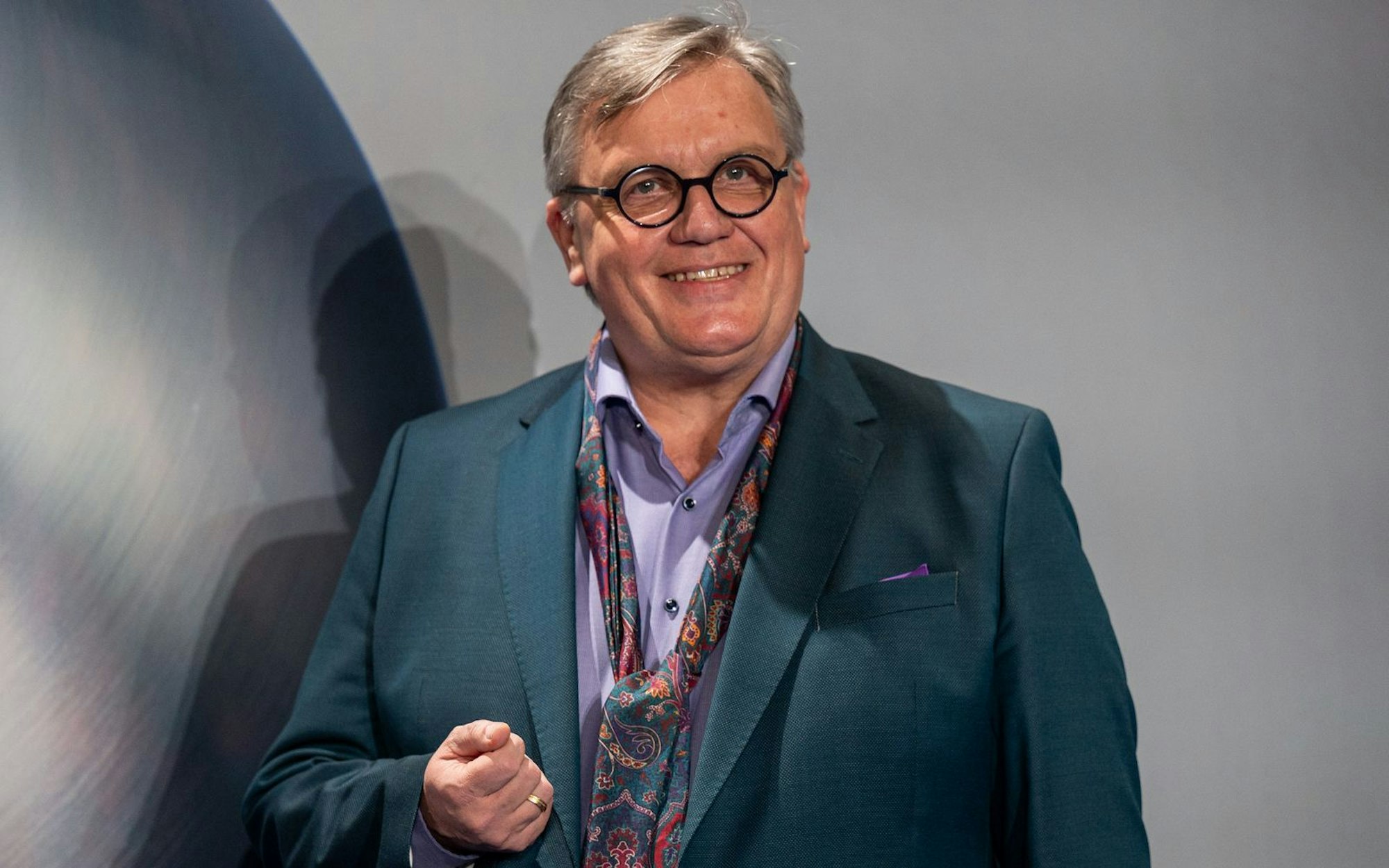 Hape Kerkeling warnt vor einen Abgleiten Deutschlands in den Autoritarismus. (Bild: 2024 Getty Images/Hesham Elsherif)