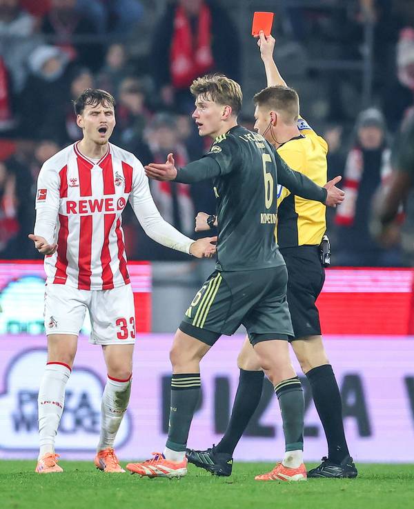 Rav van den Berg fliegt beim FC-Spiel gegen Union Berlin vom Platz.