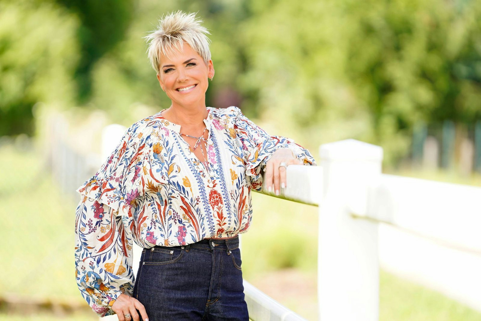 „Bauer sucht Frau“ ist das absolute Herzensprojekt von Inka Bause - und das seit 20 Jahren. (Bild: RTL / Stefan Gregorowius )