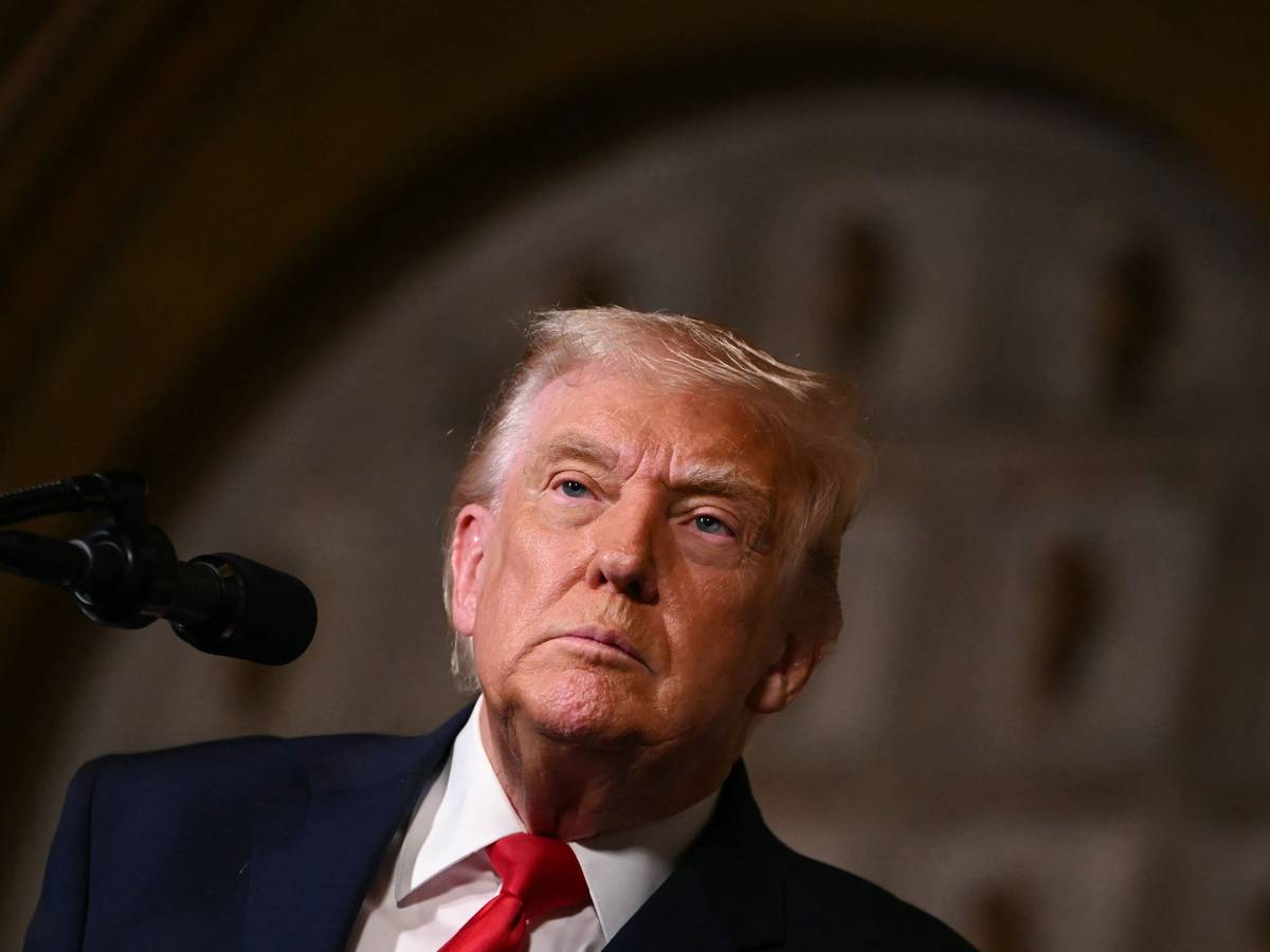 US-Präsident Donald Trump hat sich drei Tage nach Veröffentlichung der Epstein-Aktenm erstmals ausführlicher zu Wort gemeldet.