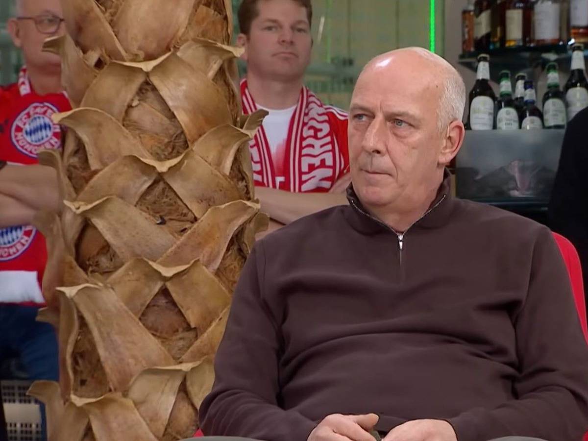 Mario Basler sitzt in der Doppelpass-Runde bei Sport1.