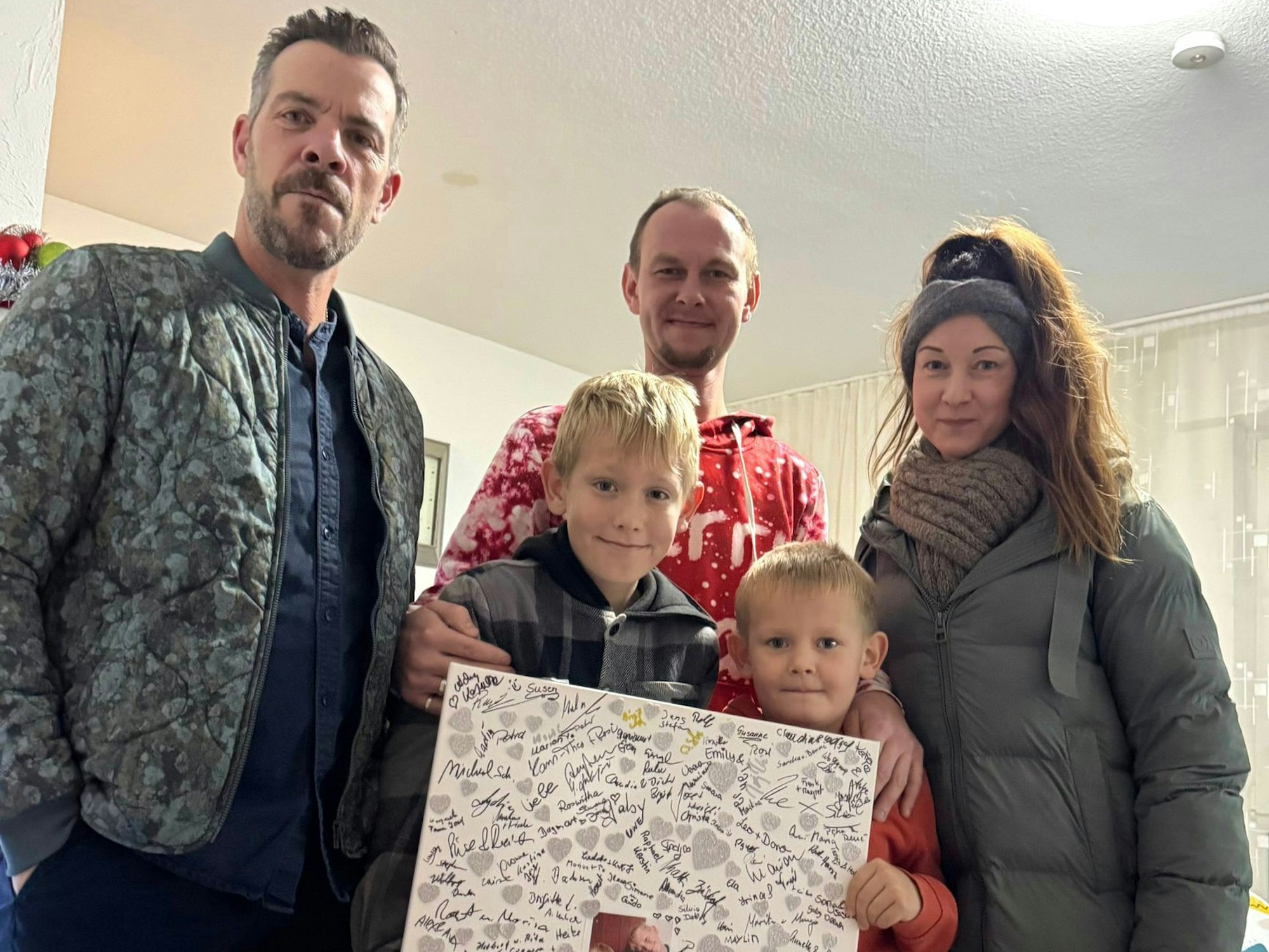 Torben und Nadine Klein zu Besuch bei einer Familie in Pulheim, die Ehefrau und Mutter verloren hat.