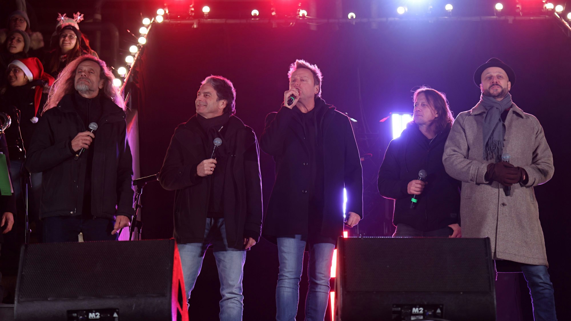 Die Bläck Fööss beim Auftritt im Stadion.