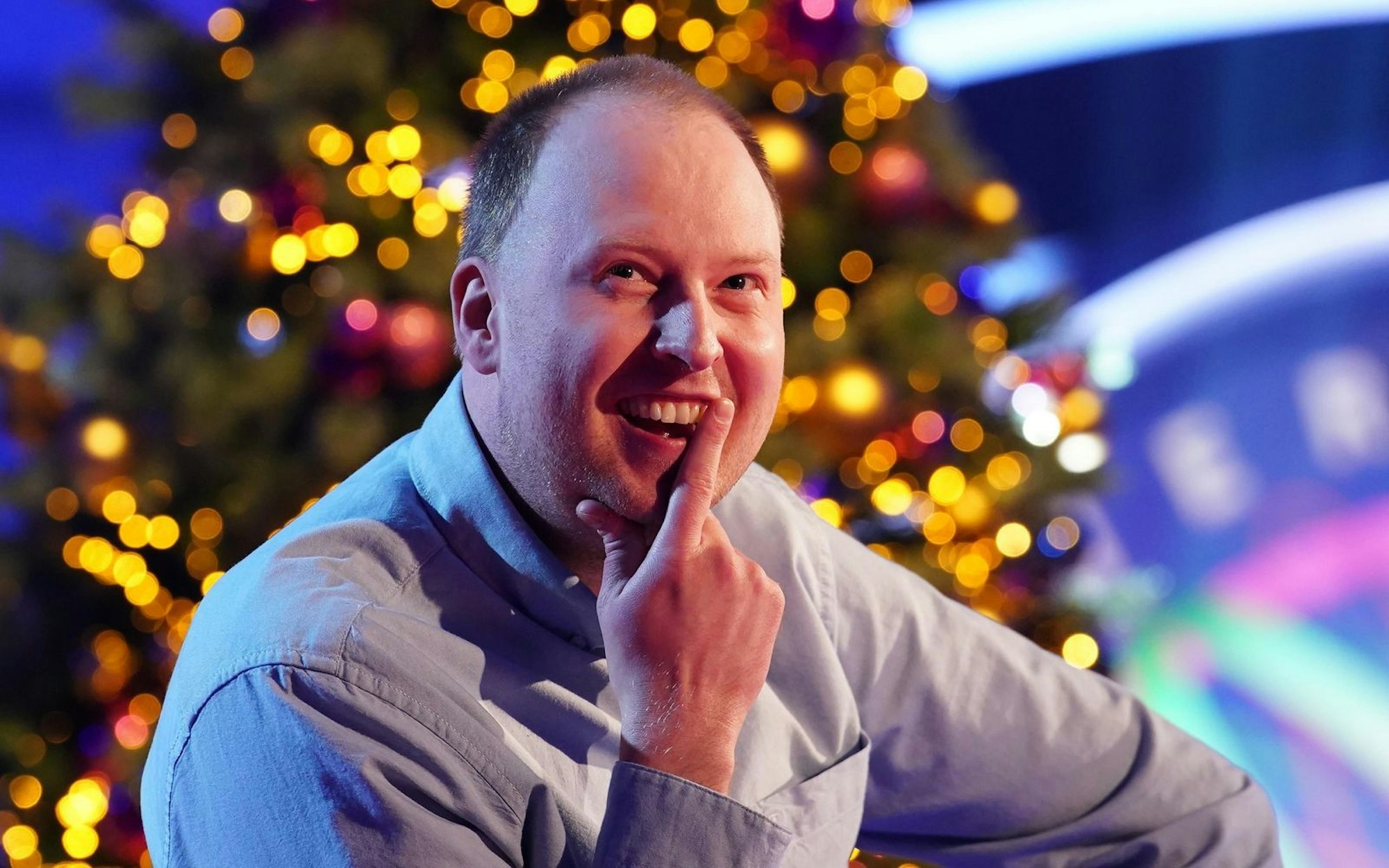 Als Zusatzjoker blamierte er sich vor einer Weile. Beim Weihnachtsspecial blühte er auf: Alexander Krewer. (Bild: RTL / Stefan Gregorowius)