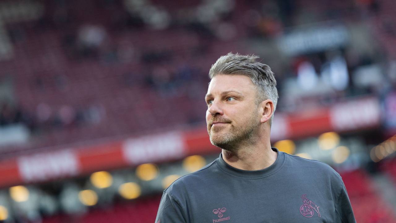 Lukas Kwasniok überwintert mit dem 1. FC Köln auf Platz 11.