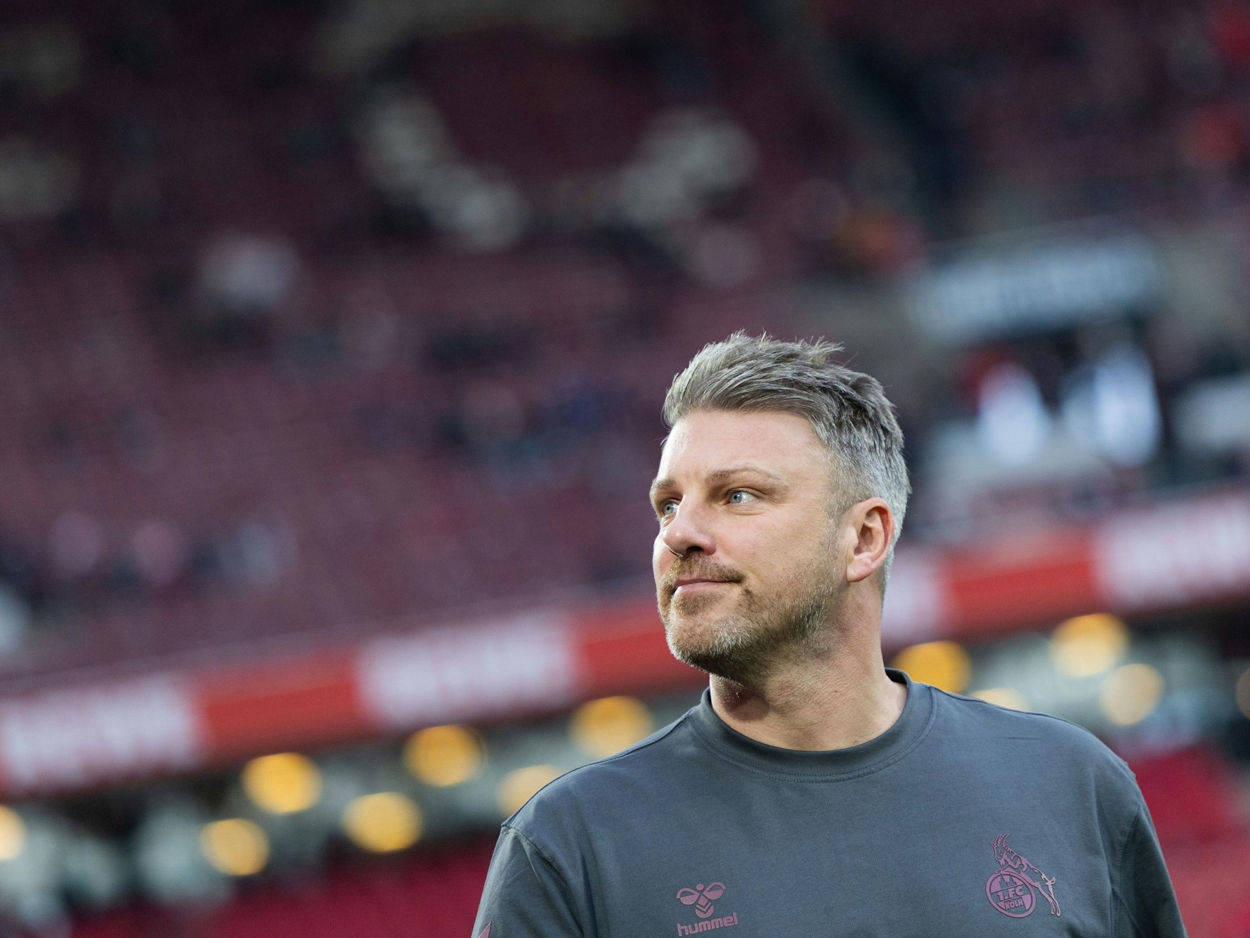 Lukas Kwasniok überwintert mit dem 1. FC Köln auf Platz 11.