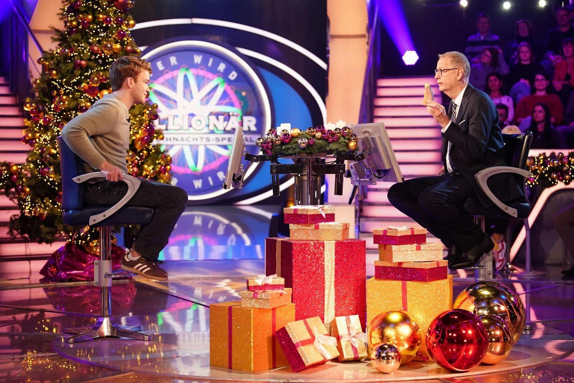 Tom Lorenz wusste nicht, was eine „Scrunch-Naht“ ist und stürzte deshalb von 8.000 auf 500 Euro. (Bild: RTL / Stefan Gregorowius)