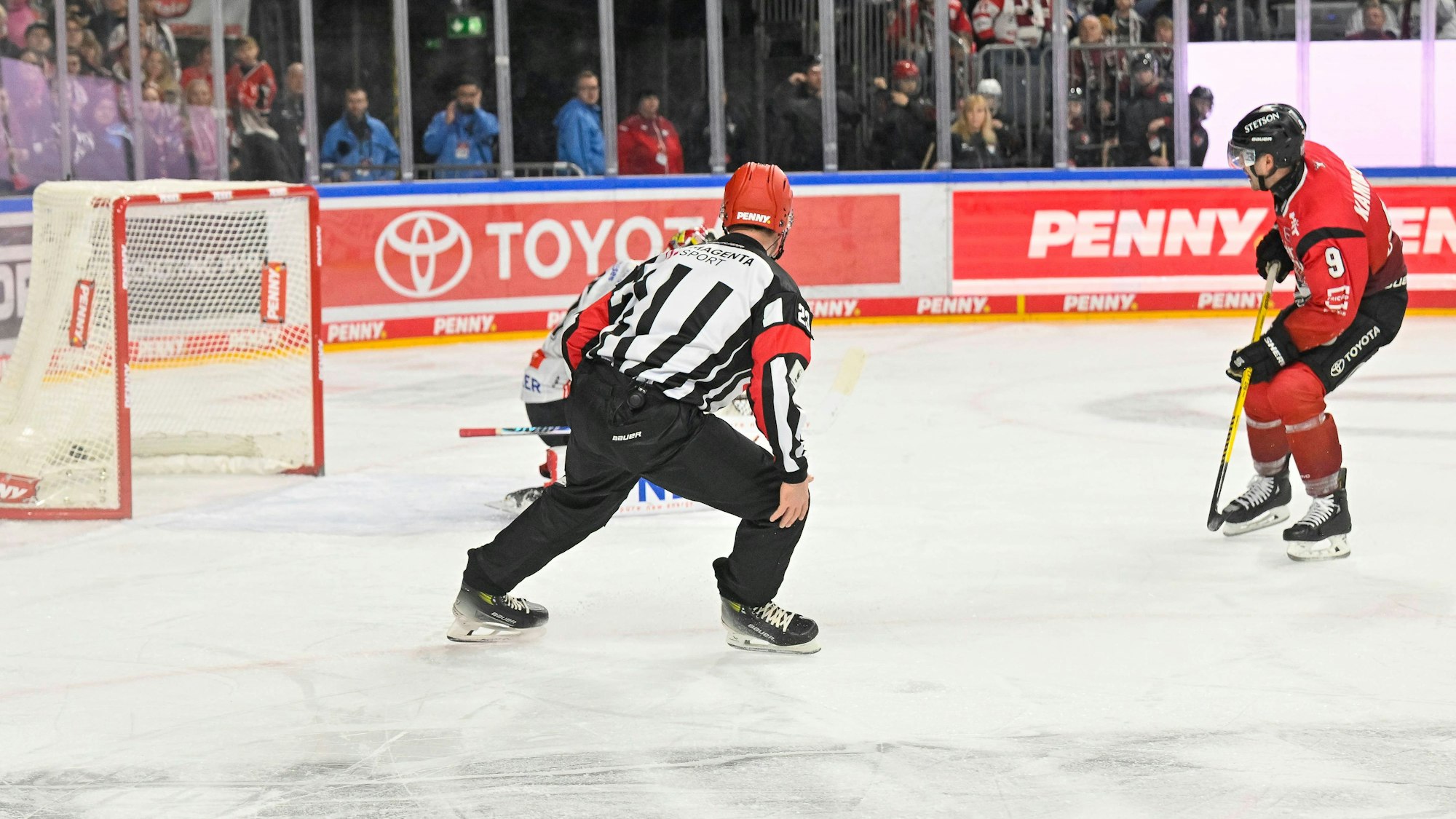 Maxi Kammerer trifft in Unterzahl zum 1:0.