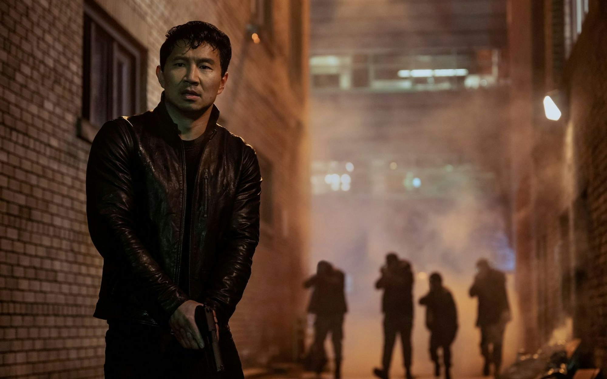 „Shang Chi and the Legend of the Ten Rings“-Star Simu Liu ist der Hauptdarsteller in der neuen Sci-Fi-Thrillerserie „The Copenhagen Test“. (Bild: 2024 Peacock TV LLC)