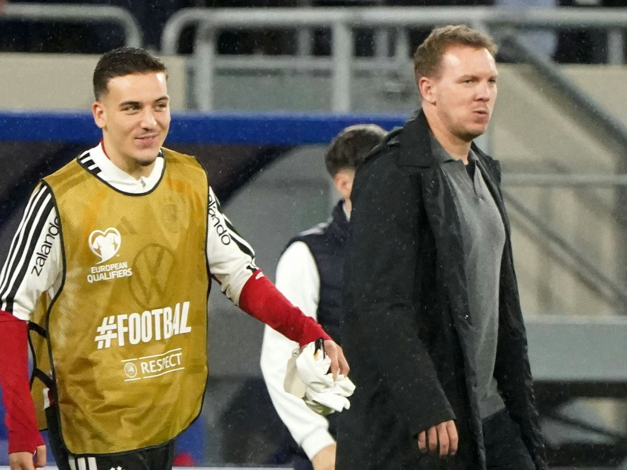 Said El Mala mit Bundestrainer Julian Nagelsmann.