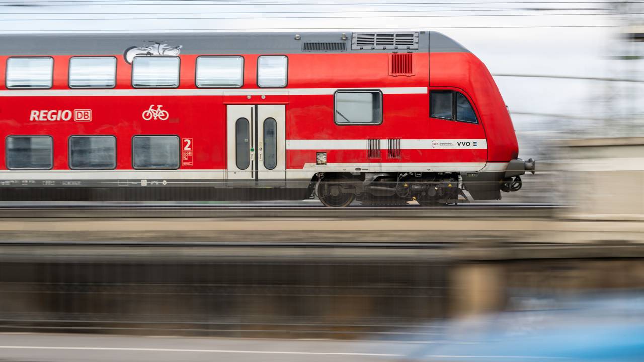 In einem Regionalexpress kam es zu einem heftigen Zwischenfall (Symbolfoto).
