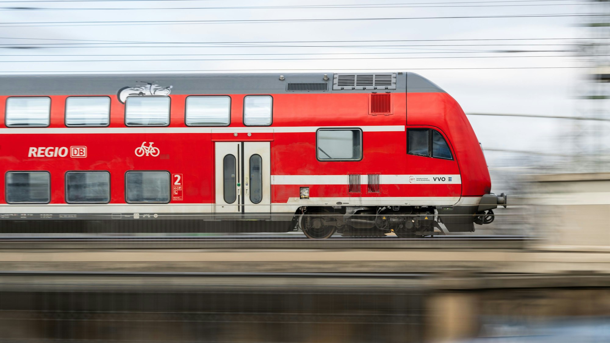 In einem Regionalexpress kam es zu einem heftigen Zwischenfall (Symbolfoto).