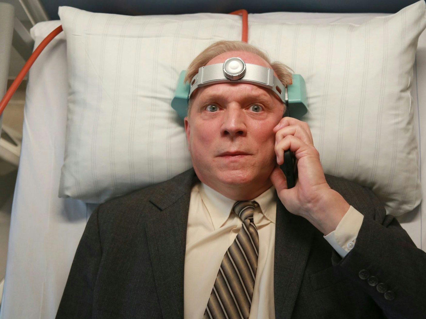 Böses (Quoten)Erwachen für den „Tatort“: Nicht einmal fünf Millionen TV-Zuschauerinnen und -Zuschauer wollten am Sonntag „Tatort: Murot und der Elefant im Raum“ sehen. (Bild: HR/Senator Film/Dietrich Brüggemann)