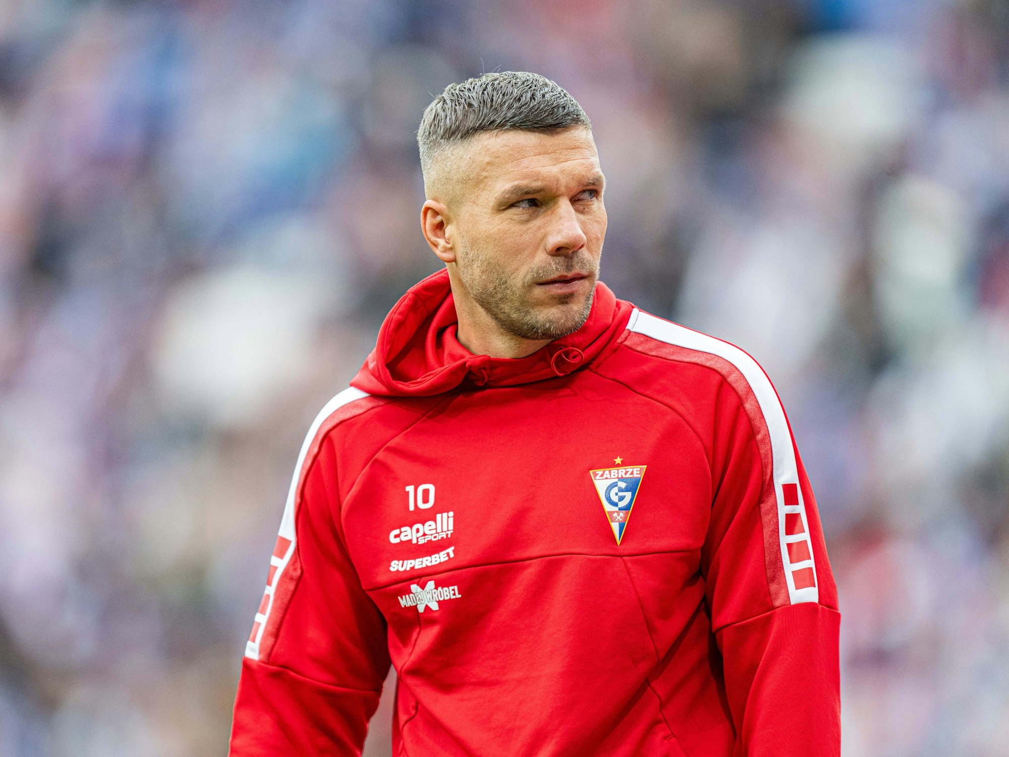 Lukas Podolski vor einem Spiel.