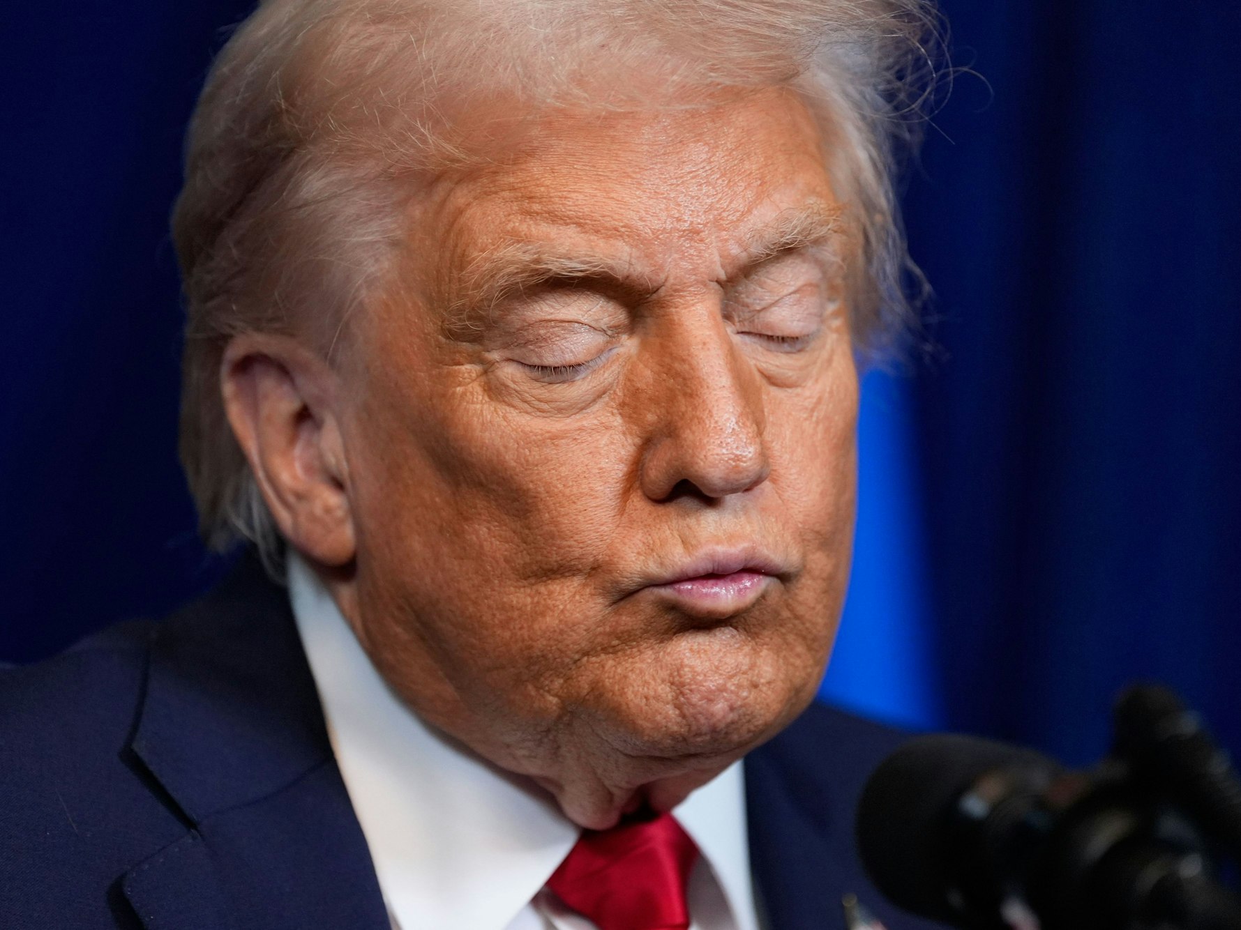 US-Präsident Donald Trump spricht während einer Pressekonferenz.