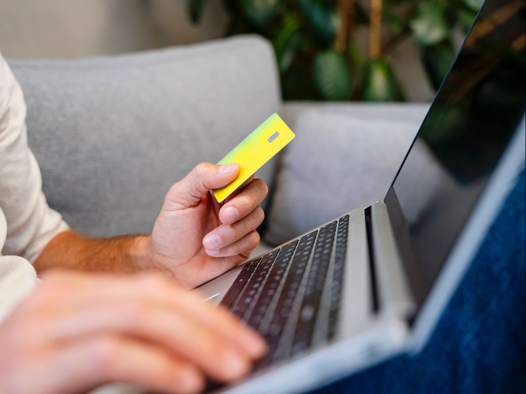 Kundinnen und Kunden der Deutschen Bank sowie der Postbank und Norisbank können erneut nicht wie gewohnt auf ihre Konten zugreife (Symbolbild).
