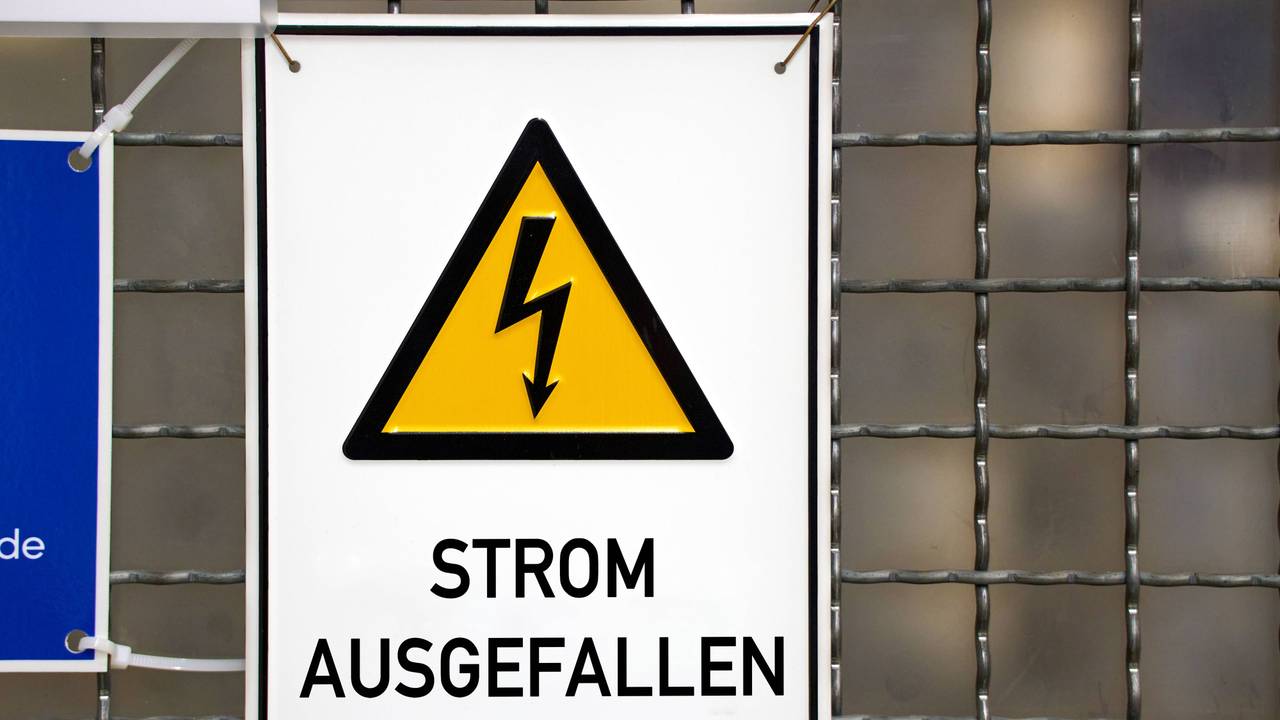 Ein Schild mit der Aufschrift Stromausfall