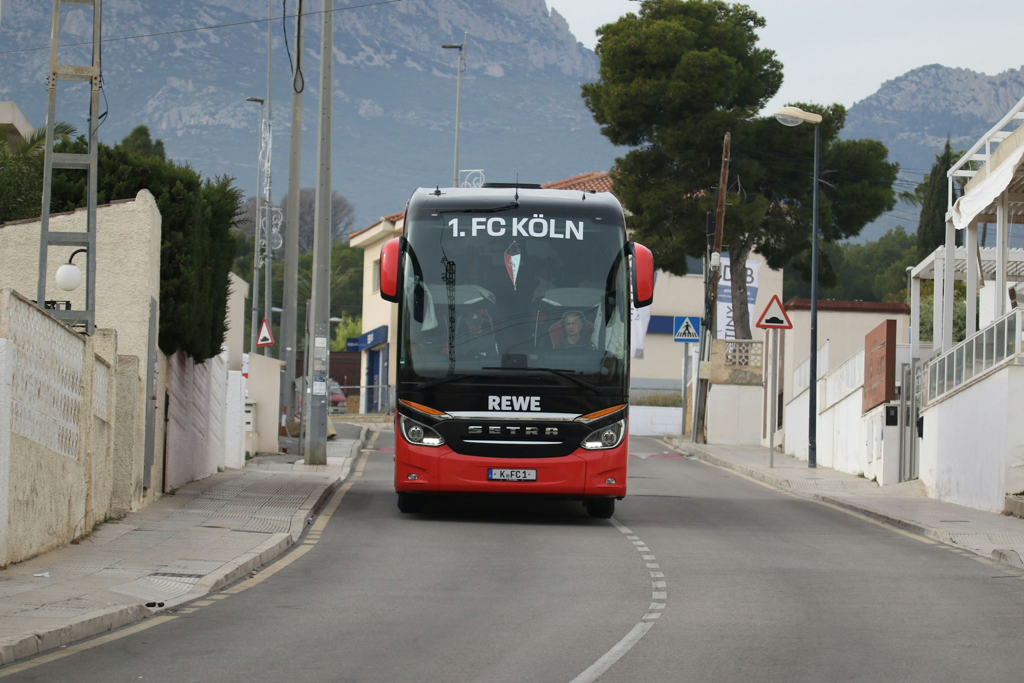 Der FC-Bus in Spanien.