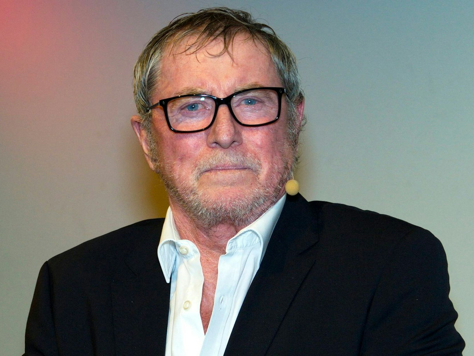 Einer seiner letzten öffentlichen Auftritte: John Nettles 2015 bei seiner Buchpräsentation in Berlin. (Bild: IMAGO / POP-EYE)