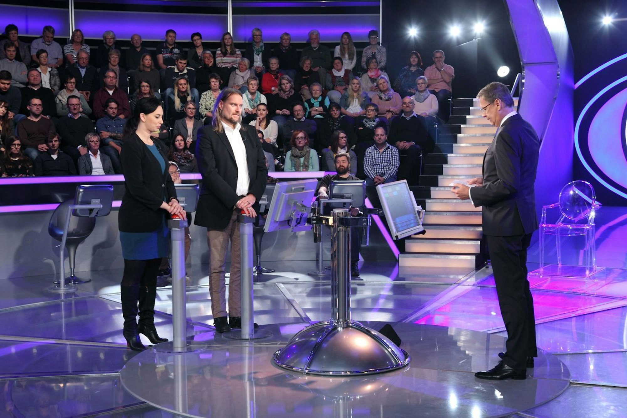 Im Stechen entschied die letzte Frage über den Sieg: „Bei welchem Namen welches Instruments handelt es sich um eine Kurzform?“ (Bild: RTL / Frank Hempel)