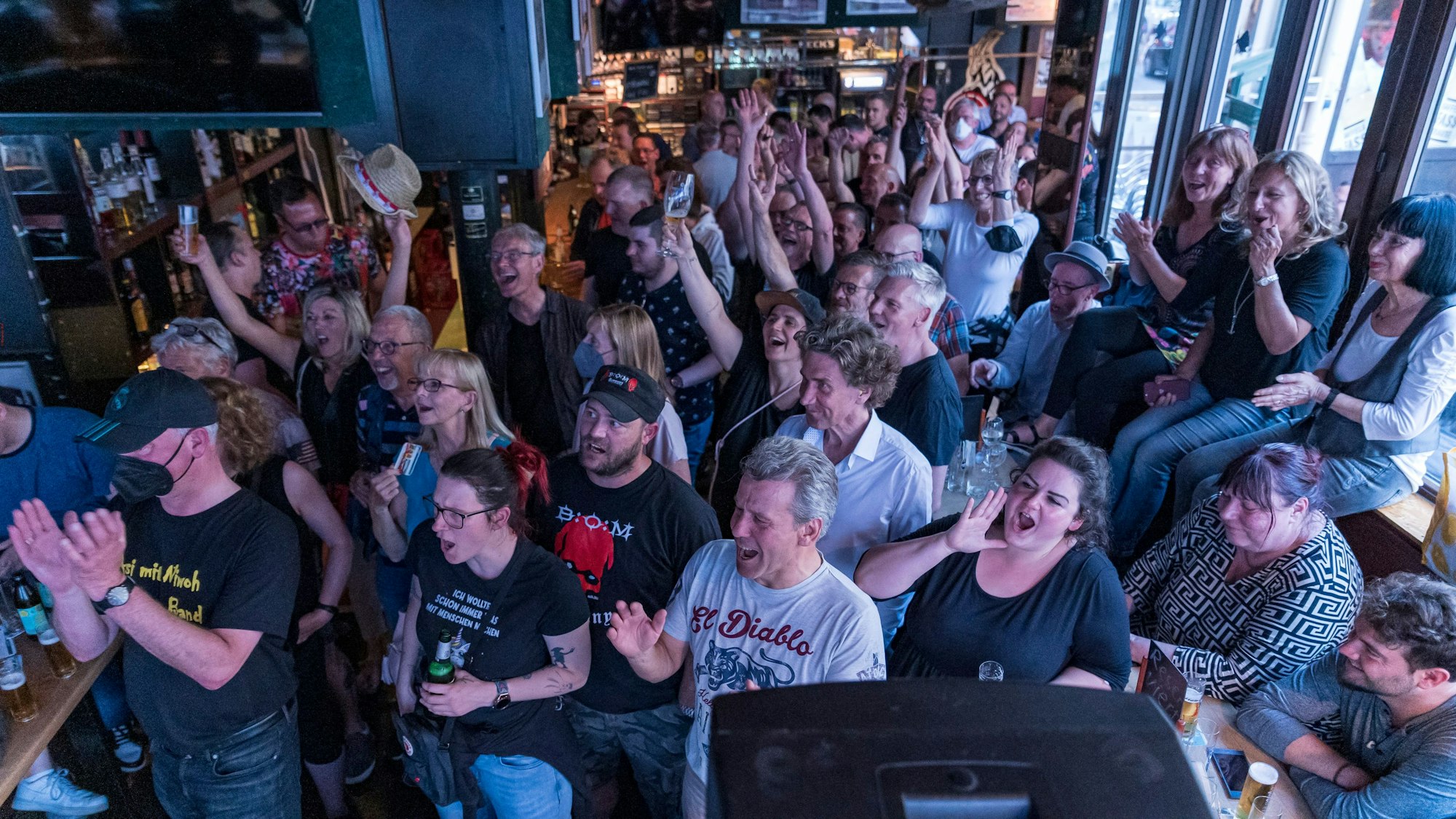 Blick in die Piranha-Bar (Archivfoto). Auf Bundesliga-Fußball müssen die Gäste in Zukunft allerdings verzichten.