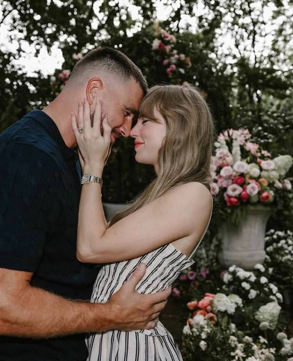 Gaben im August 2025 ihre Verlobung bekannt: Travis Kelce und Taylor Swift