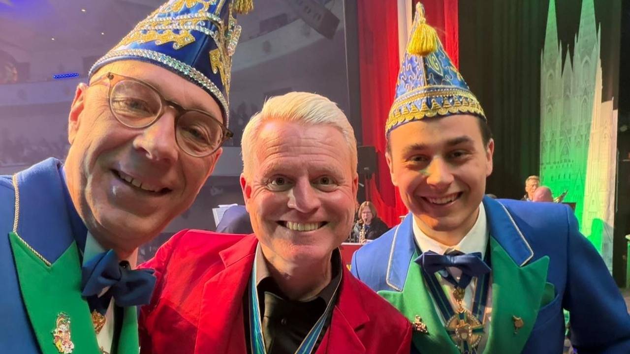 Guido Cantz zwischen Udo Schaaf und Stephan Dahm auf der Bühne.