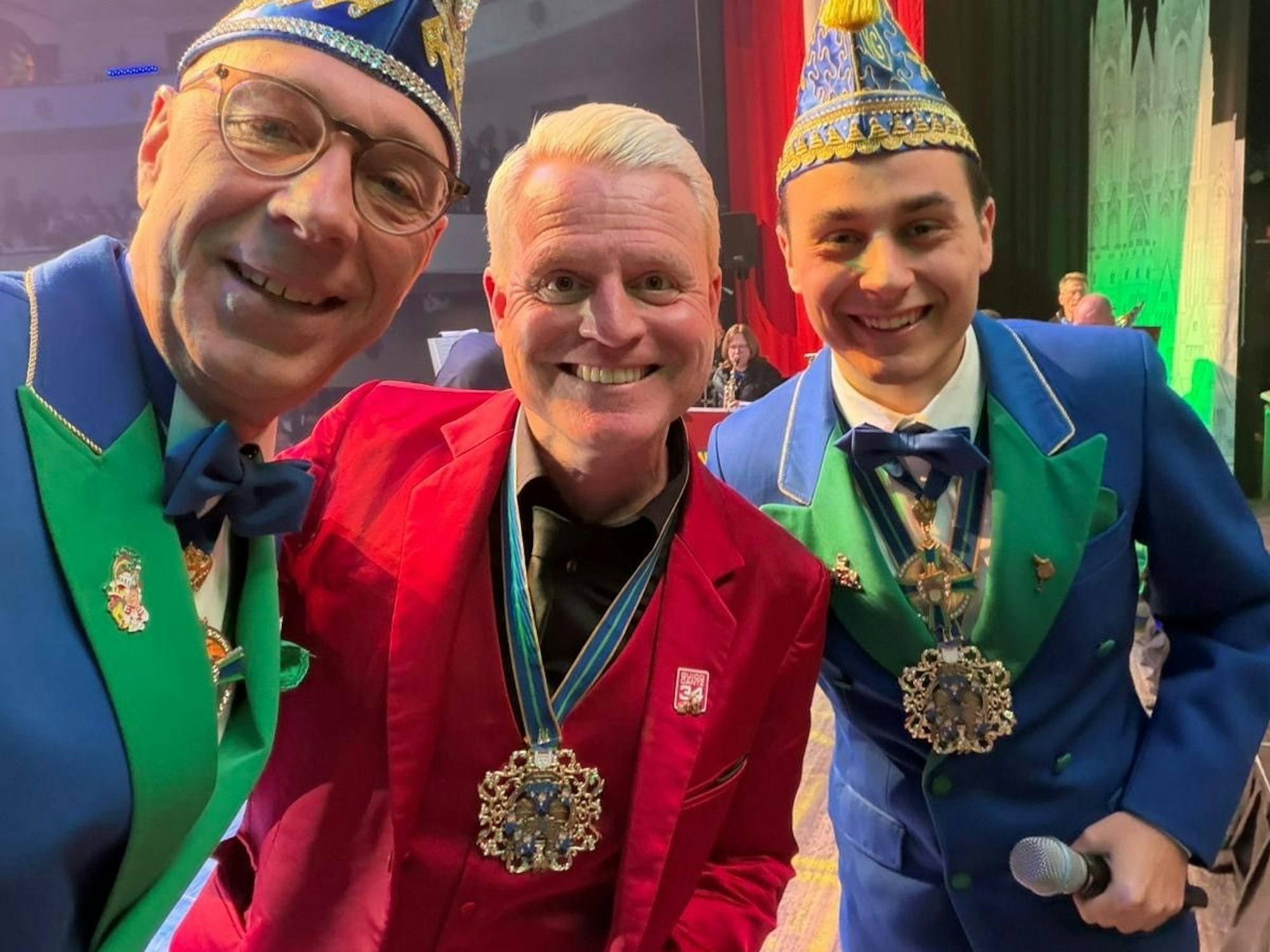 Guido Cantz zwischen Udo Schaaf und Stephan Dahm auf der Bühne.