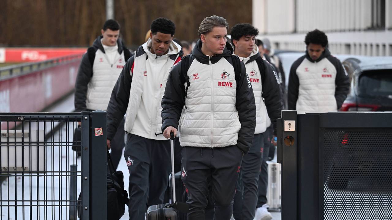 Fynn Schenten gemeinsam mit seinen Kollegen vom 1. FC Köln.