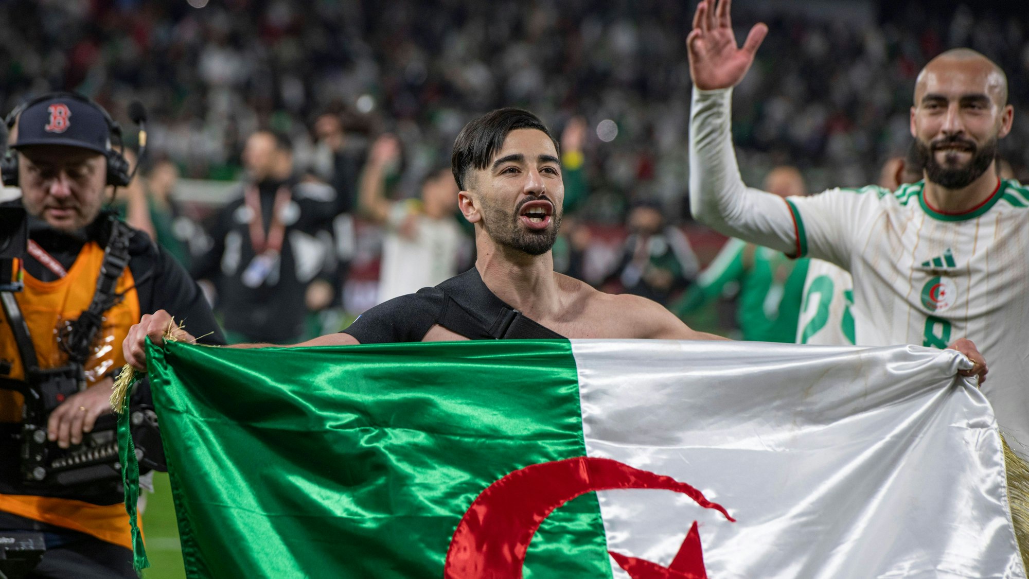 Mohammend Amoura jubelte nach dem Weiterkommen beim Afrika Cup mit seiner Mannschaft