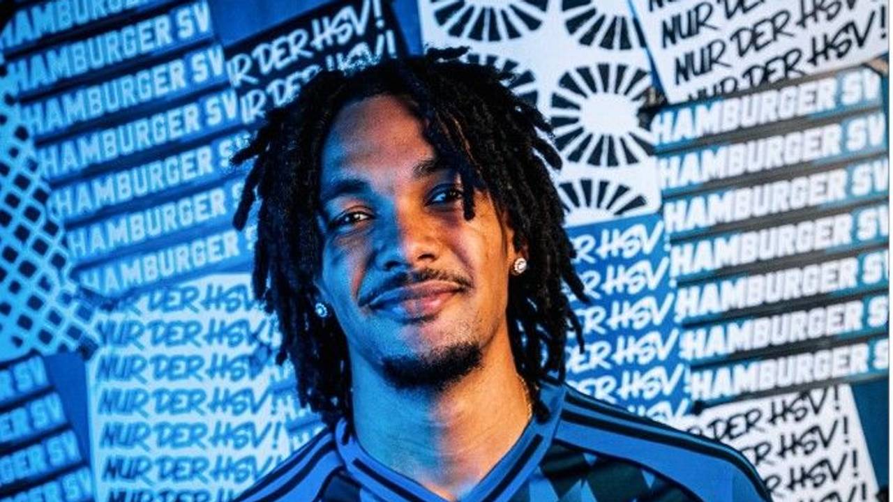 Damon Downs wurde im Trikot des Hamburger SV offiziell vorgestellt.
