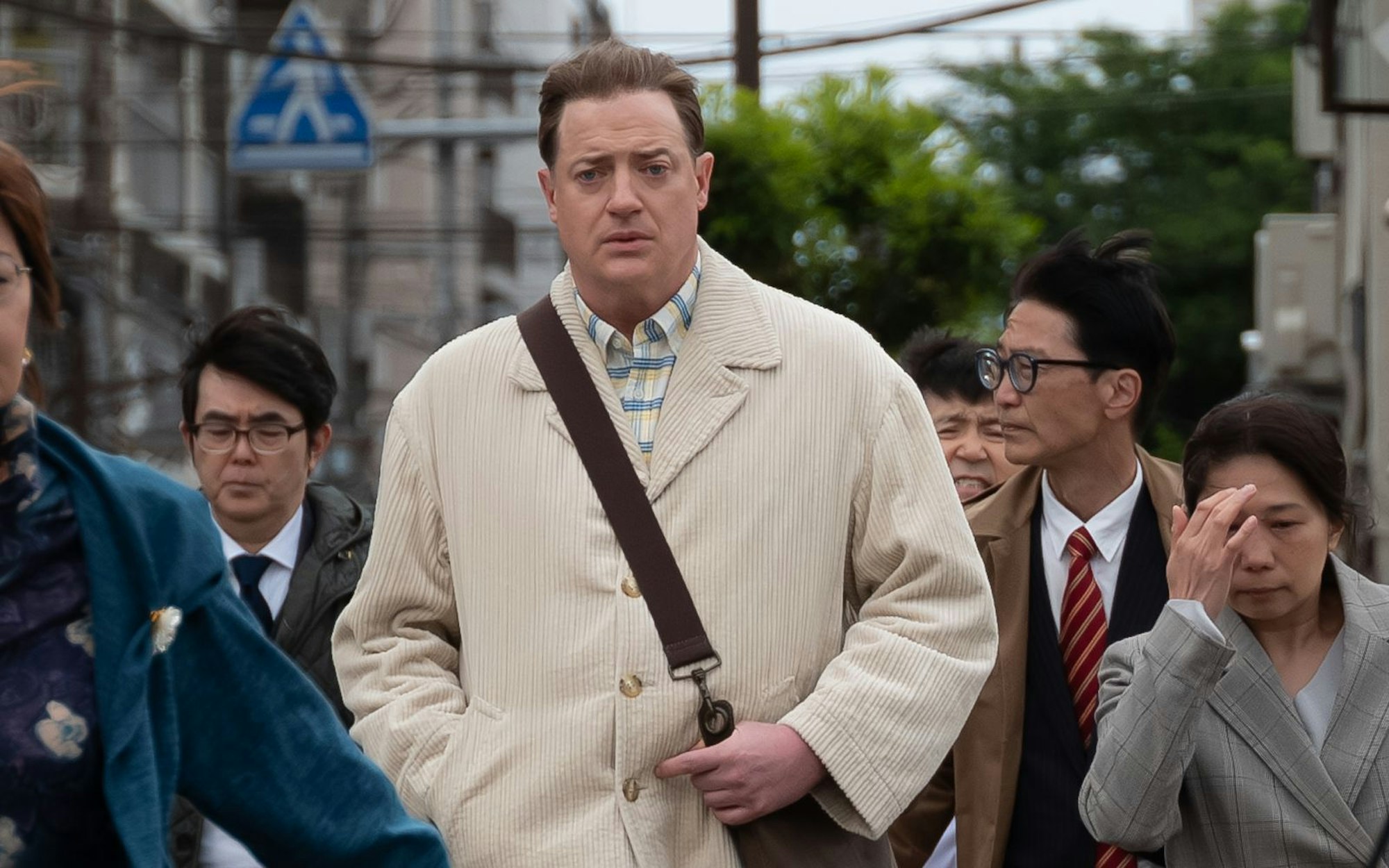 US-Schauspieler Philip (Brendan Fraser) scheint in Japan in einer Karriere-Sackgasse gelandet. Doch dann ergattert er in „Rental Family“ neue Rollen, die viel mehr sind als nur irgendwelche Jobs. (Bild: 2025 Searchlight Pictures/Disney)