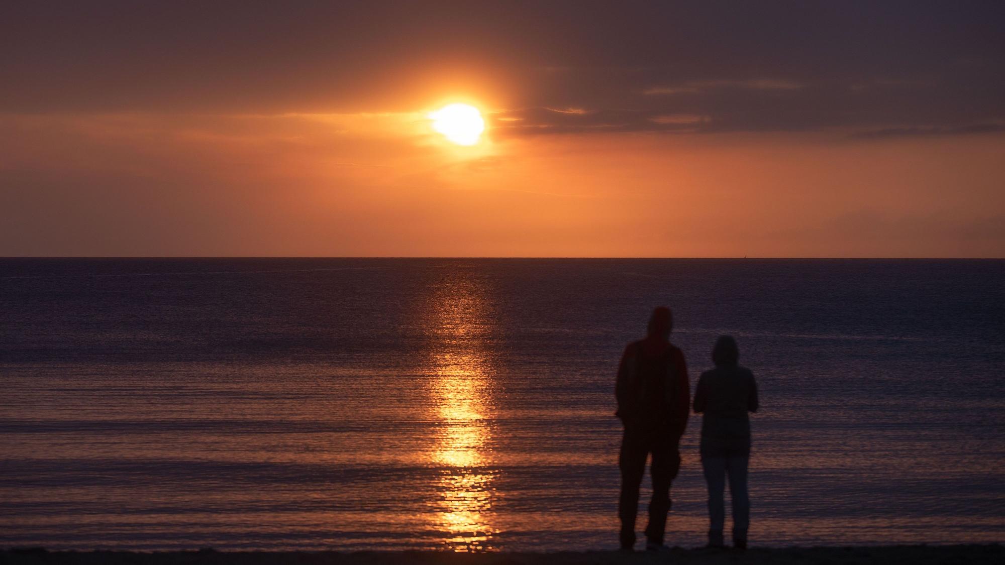 Viele Deutsche haben Sehnsucht nach Sonne an einem Traumstrand