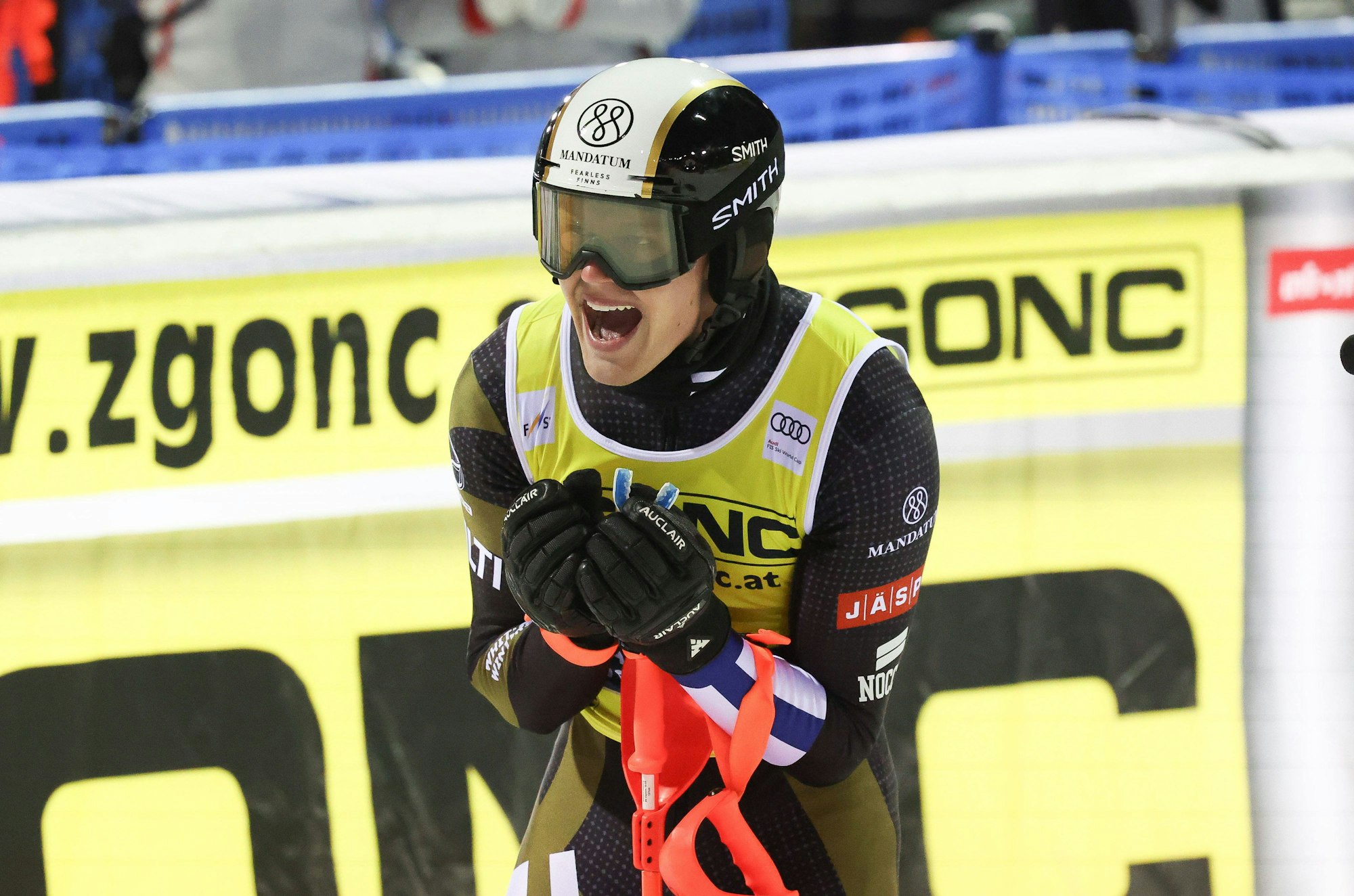 Eduard Hallberg ärgerte sich im Ziel über seinen Fehler kurz vor Ende des Laufs.