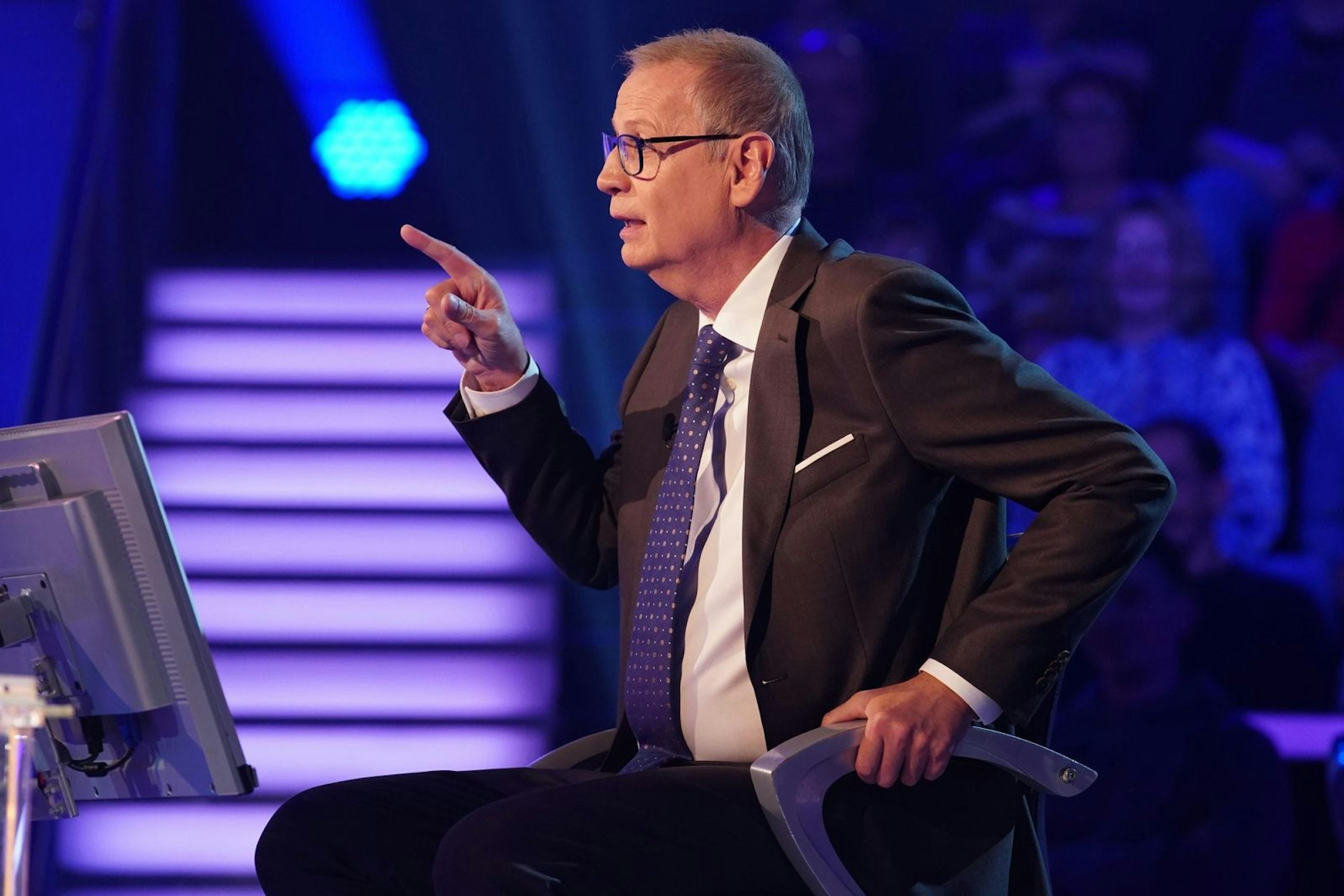 Jauch meinte, den Kandidaten eines Irrtums zu überführen. (Bild: RTL / Stefan Gregorowius)