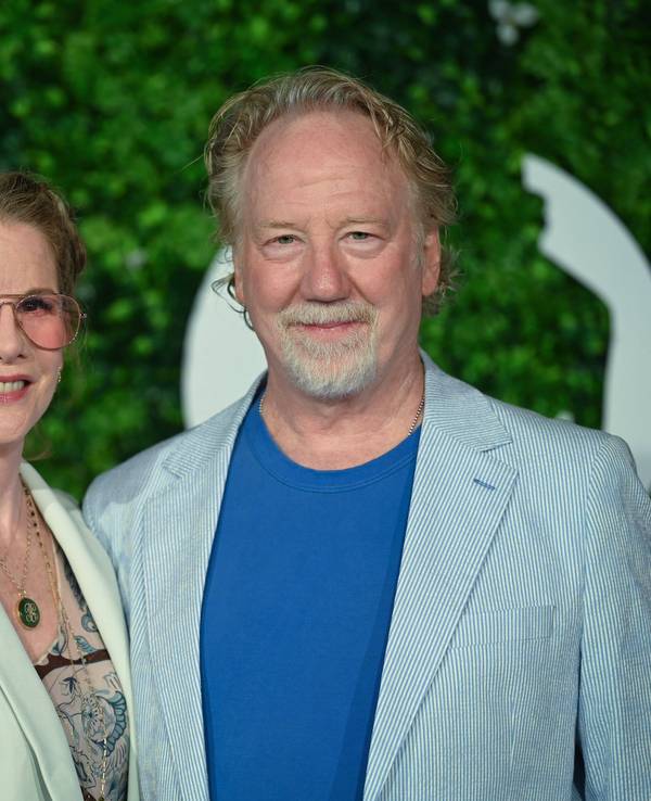 Timothy Busfield ist seit 2013 mit der „Unsere kleine Farm“-Schauspielerin Melissa Gilbert (l) verheiratet.