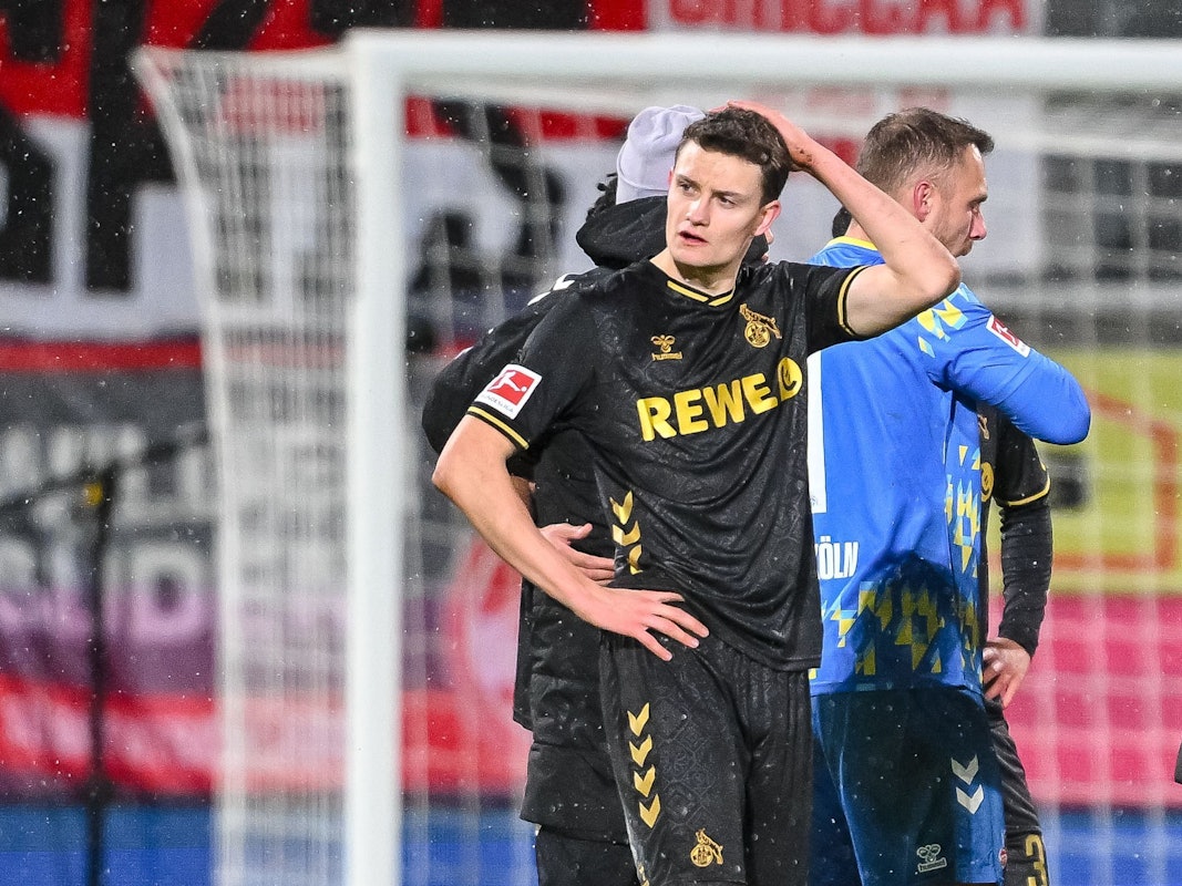 Eric Martel hadert nach dem Spiel des 1. FC Köln.