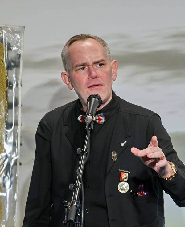 JP Weber beim Auftritt auf der Bühne.