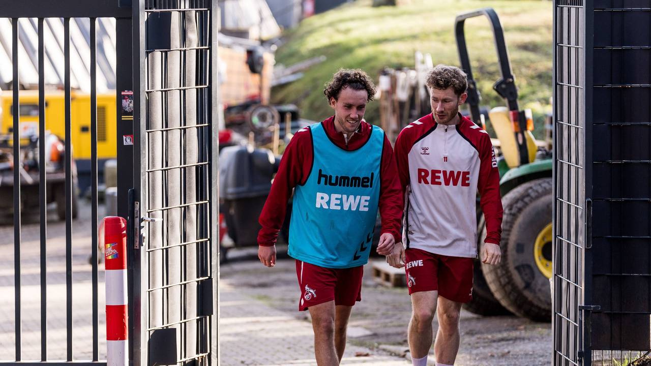 Luca Waldschmidt und Florian Kainz kommen zum Training.