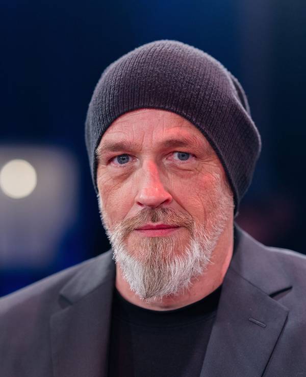 Torsten Sträter hat bis März all seine Auftritte abgesagt.
