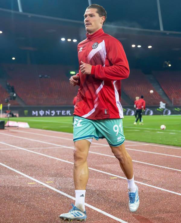 Kevin Behrens im Stadion des FC Zürich.