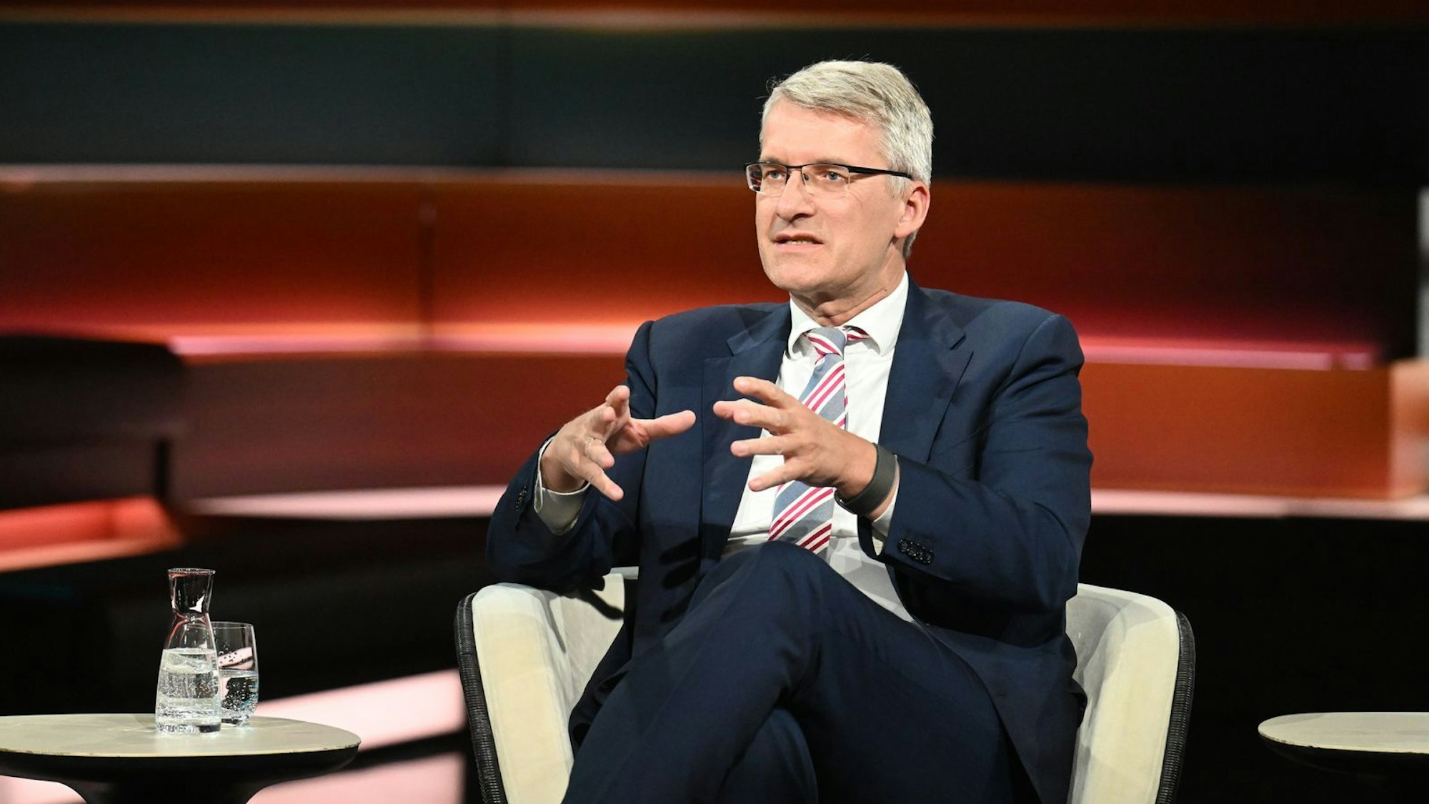 Elmar Theveßen, hier als Gast bei „Markus Lanz“, berichtet fürs ZDF aus Washington. (Bild: ZDF / Cornelia Lehmann)