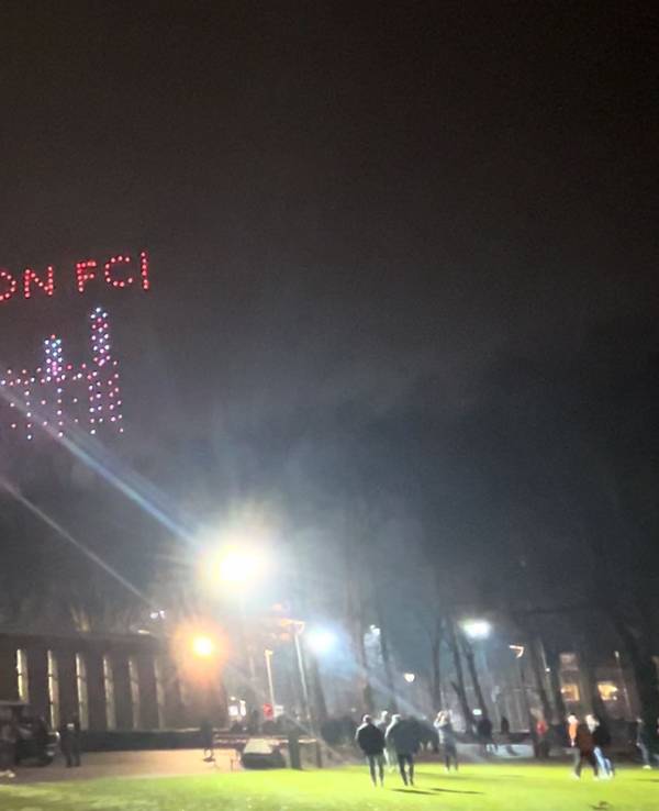 Drohnenshow vor dem Spiel des 1. FC Köln gegen den FC Bayern.
