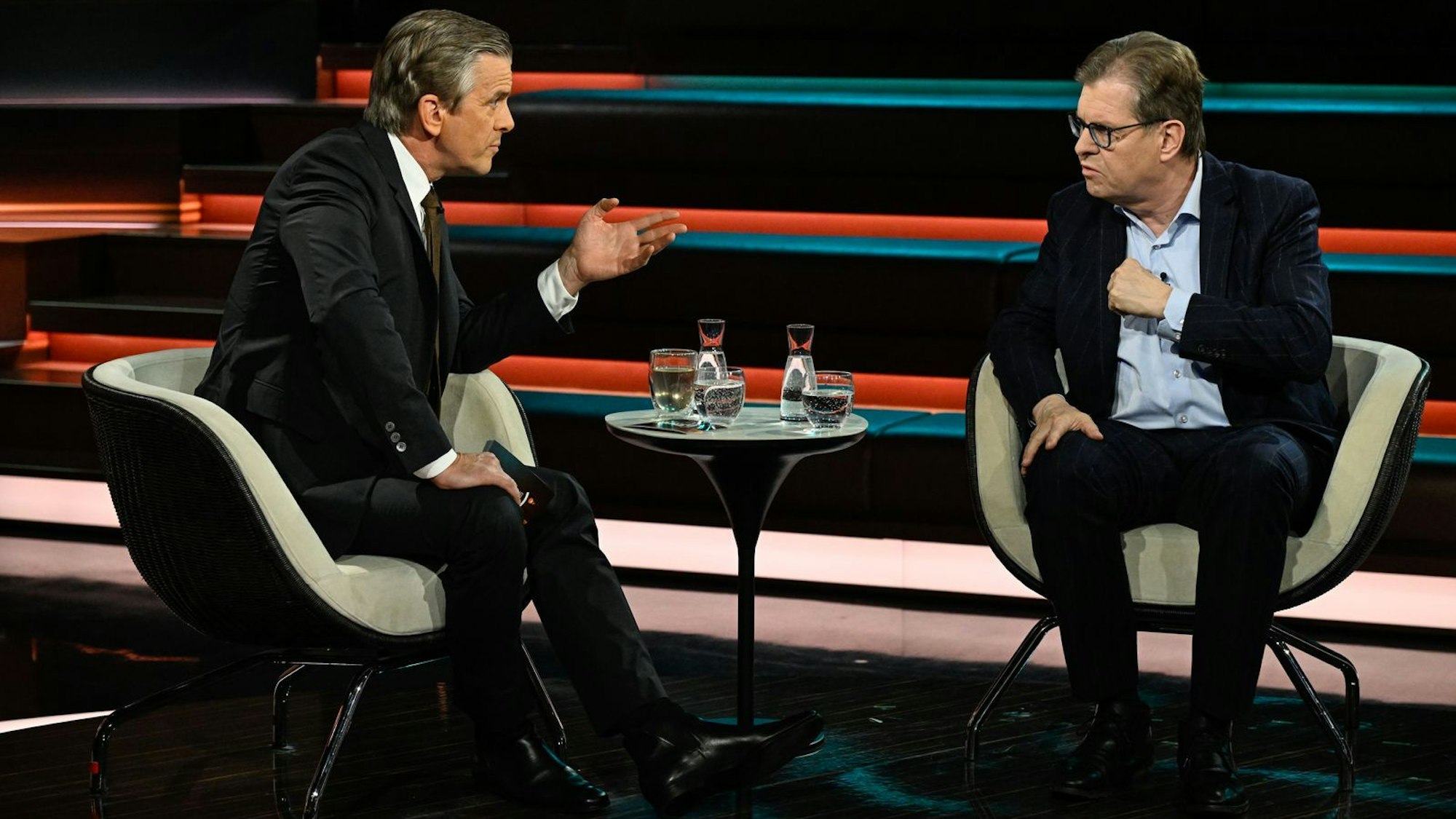 ZDF-Moderator Markus Lanz wollte von Ralf Stegner wissen, warum die SPD ausgerechnet jetzt eine Reform der Erbschaftssteuer vorschlägt. (Bild: ZDF / Markus Hertrich)