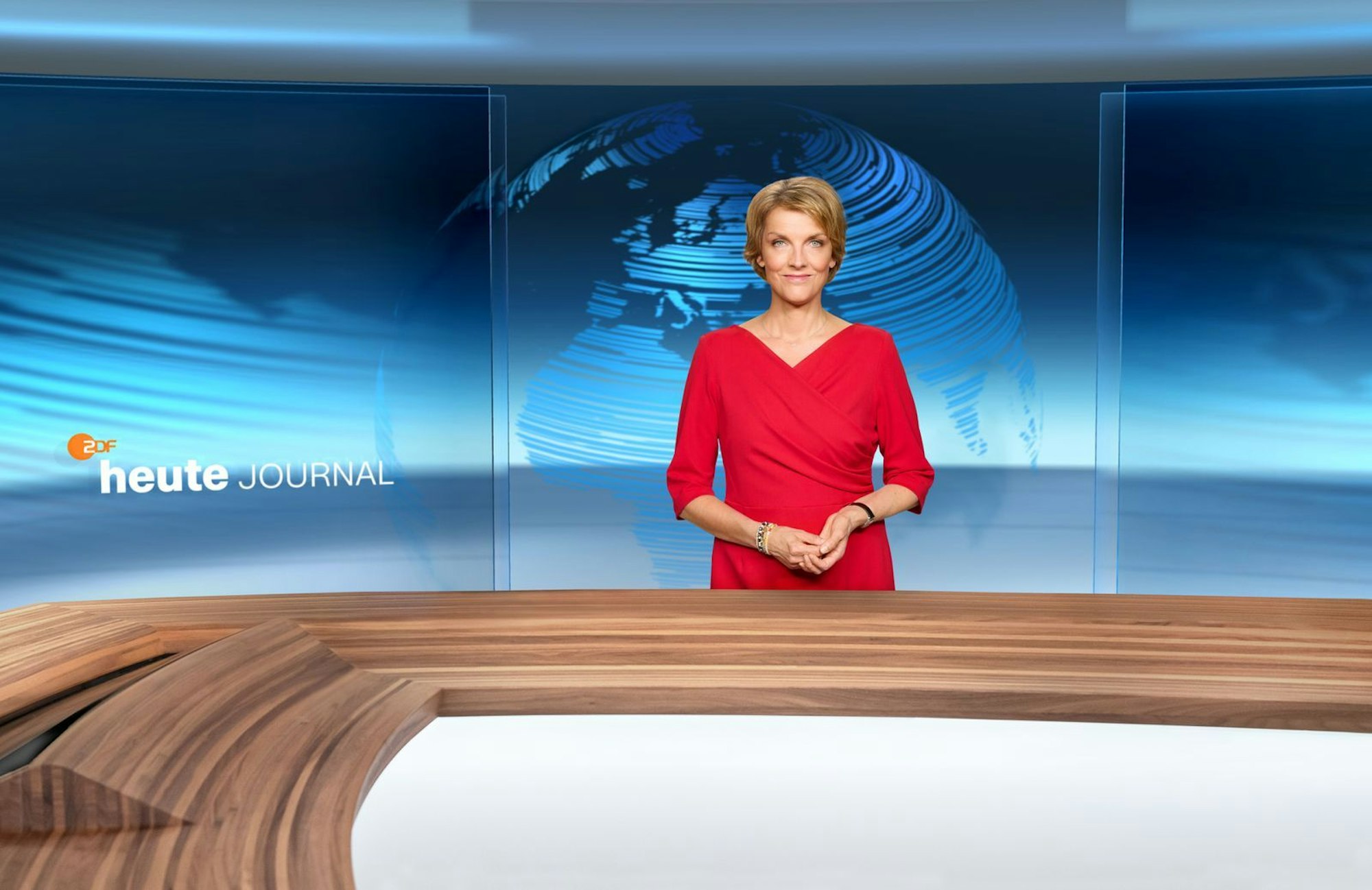Marietta Slomka feiert im „heute journal“ bald 25. Dienst-Jubiläum. (Bild: ZDF / Klaus Weddig)