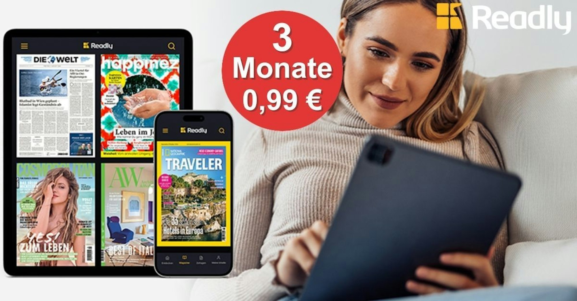 Junge Frau sitzt auf ihrem Sofa. Readly App mit mehreren Zeitschriften, Outdoor Zeitschrift auf einem Tablet.
