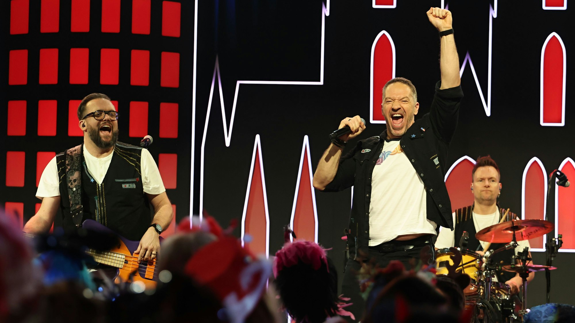 Die Höhner beim Auftritt im Theater am Tanzbrunnen.