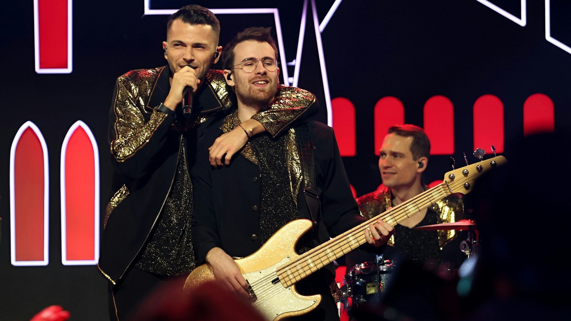 Die Band Scharmöör beim Auftritt auf der Bühne.